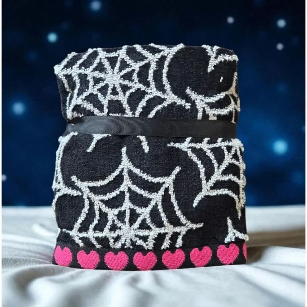 2 Betsey Johnson Black Halloween Spider Web Hand Towels 16x26 Cotton Embroidered